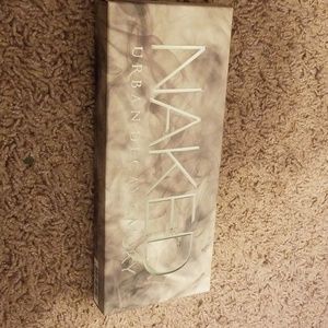 URBAN DECAY NAKED - SMOKY PALETTE